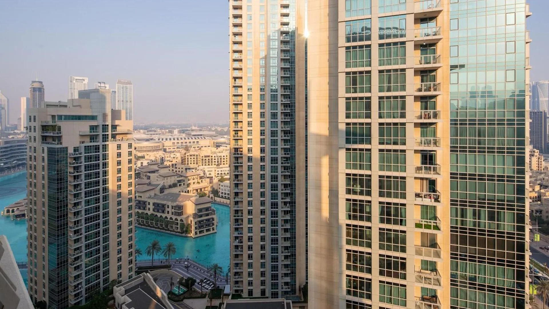 Frank Porter - Boulevard Central Tower 1 Dubai 0*,  United Arab Emirates
